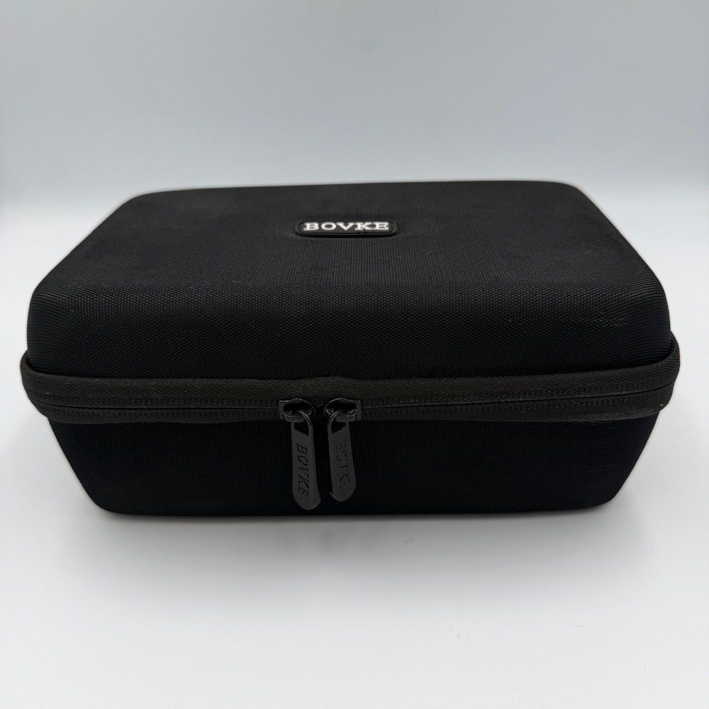 Garmin dezl OTR820 8 inch Truck Navigator GPS with BOVKE Hard Case and Mounts - Picture 10 of 16
